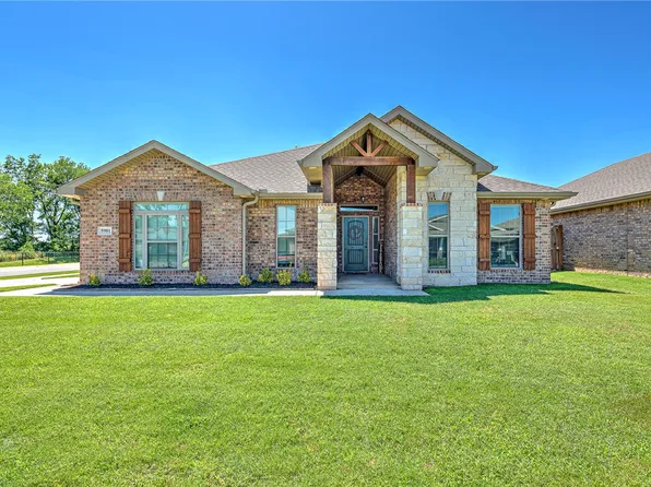 5901 NW Sherman St, Bentonville, AR 72713