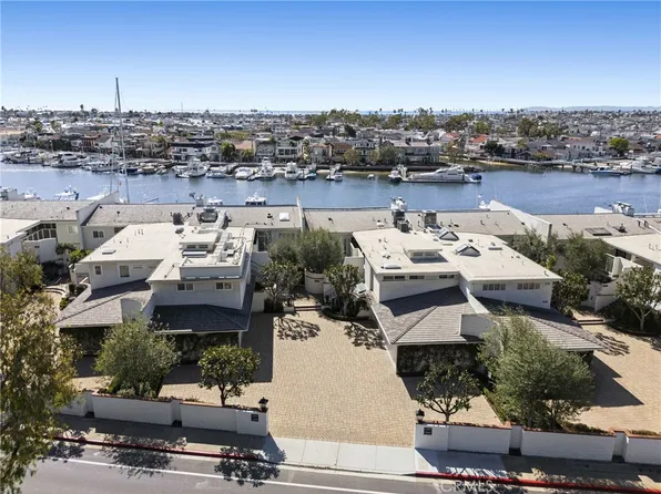 1241 Bayside Dr, Corona Del Mar, CA 92625