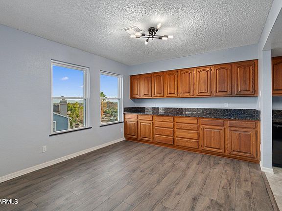 3rd image of 1102 W Peoria Avenue #11