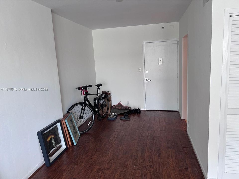 1st image of 1000 West Ave APT 1227