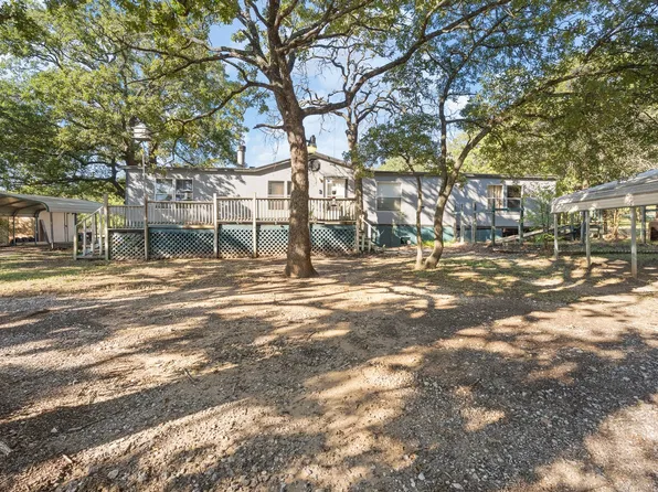 3104 Rolling Oaks Dr, Cleburne, TX 76031