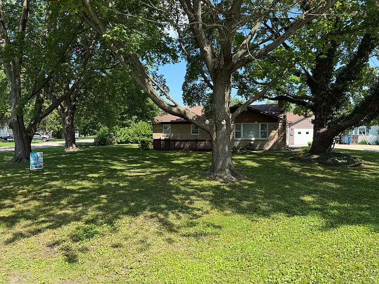 713 S Longview Rd — Photo 2