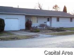 120 W Holden St, Virden, IL 62690