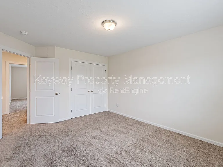 585 Hampton Dr — Photo 27