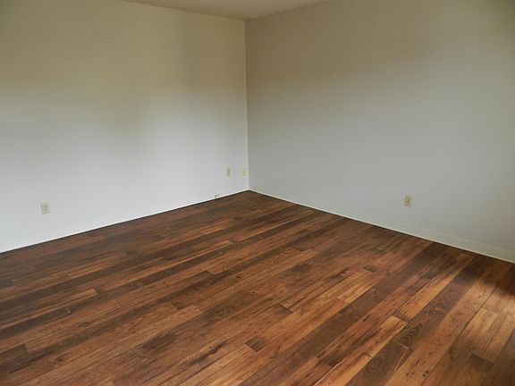 5th image of 333 Roosevelt St