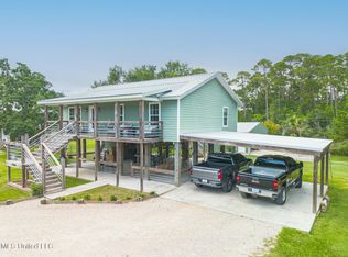 15900 Groue Rd, Biloxi, MS 39532