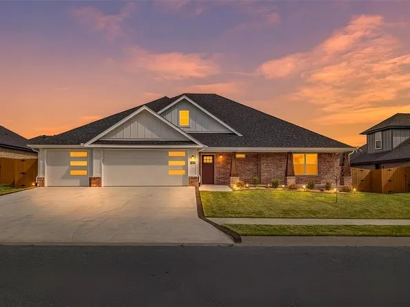 510 Bronco St, Centerton, AR 72719