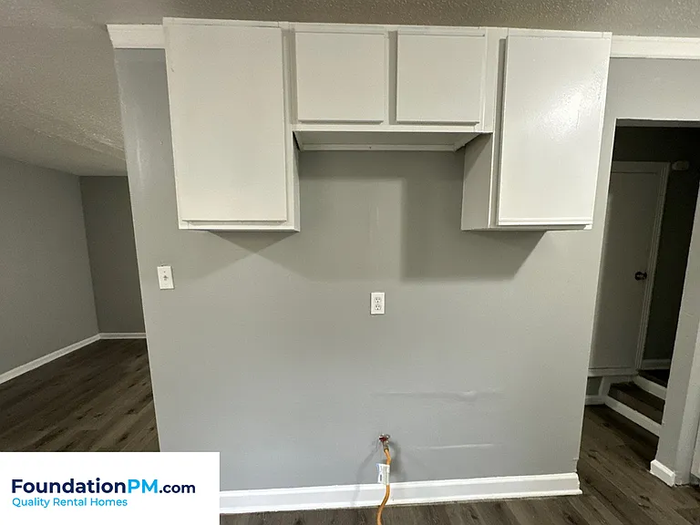 3181 Parham St — Photo 5