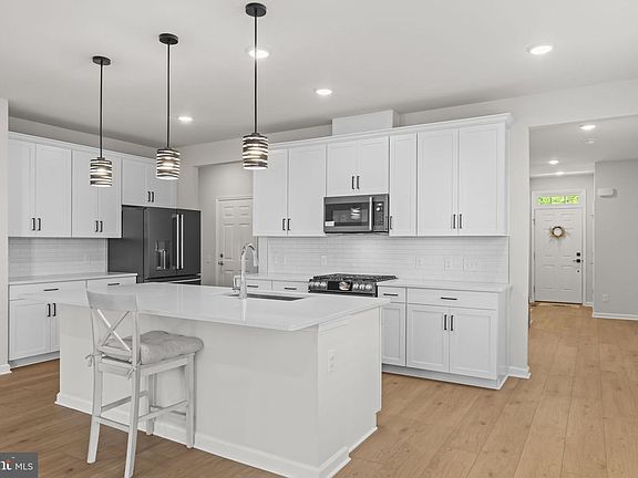 2nd image of 623 Liberty Ridge Rd