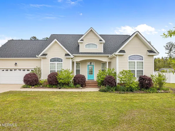 537 Cottonport Drive, Grimesland, NC 27837