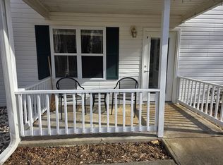 30 Robinson Cove Rd APT A, Candler, NC 28715