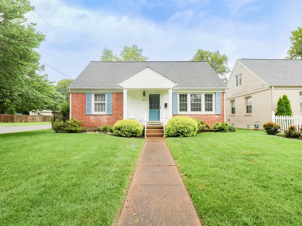 2567 Clay St, Paducah, KY 42001