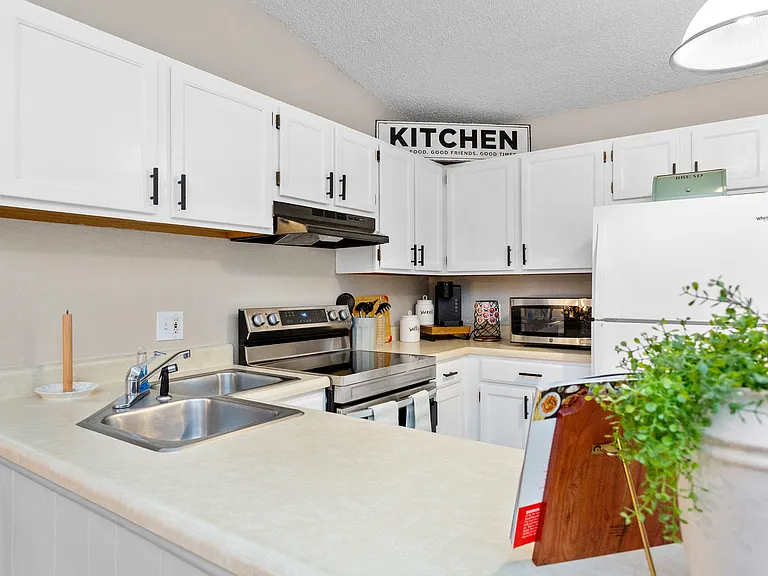 3715 N Hancock Ave — Photo 17