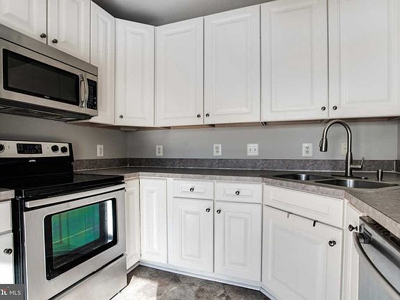 3rd image of 5041 Anchorstone Dr