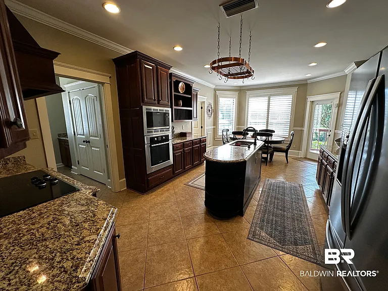814 Darrah St — Photo 8