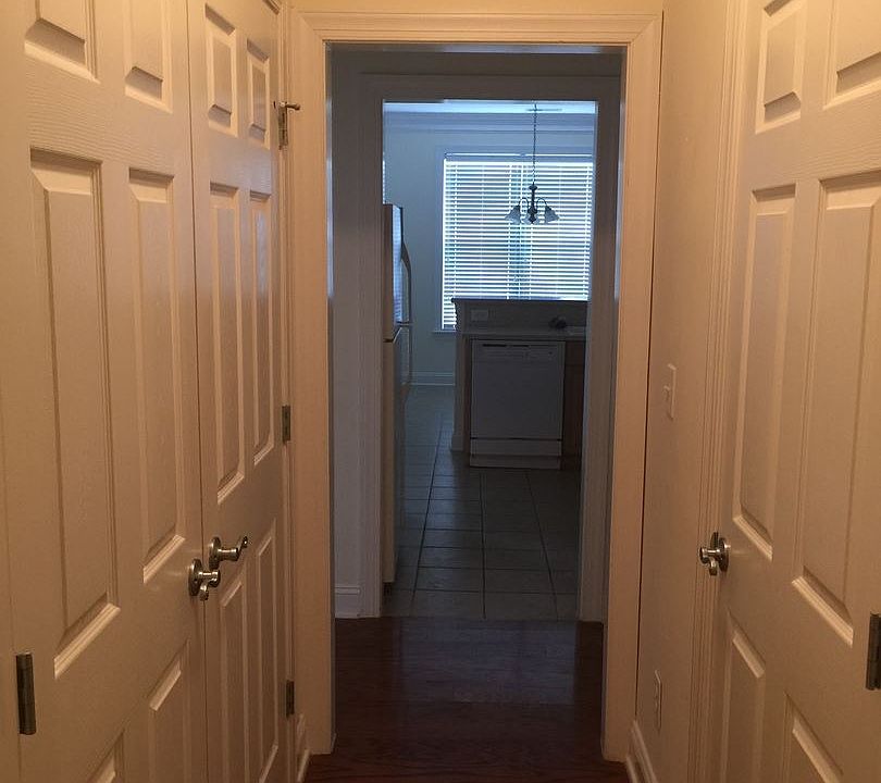 1st image of 1013 Meadowgrass Ln