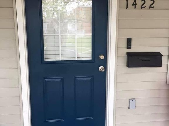 3rd image of 1422 Plum St