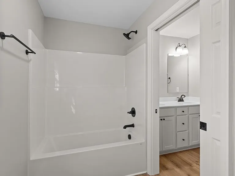 317 Ivanhoe Ave — Photo 27