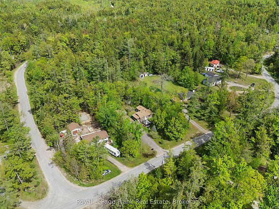 3rd image of 454 Kennedy Dr