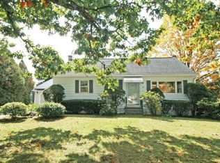 28 South St, Easthampton, MA 01027