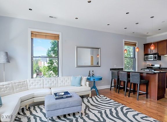 3rd image of 1658 W Wabansia Ave #2