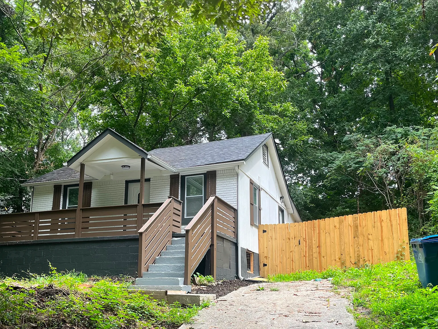 391 Westchester Blvd NW — Photo 1