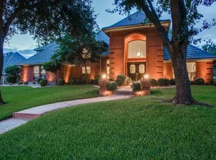 6313 Waterview Dr, Arlington, TX 76016