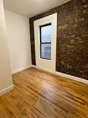 Rented by Jonis Realty | media 11