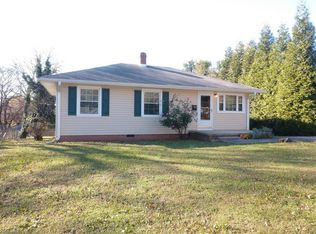 2115 Hubbard St, Greensboro, NC 27405