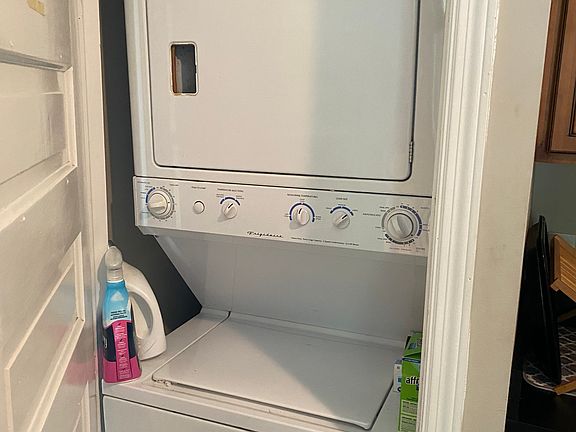 4th image of 3675 Herschel St #2