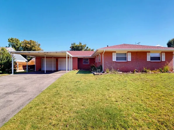 1812 Broadmoor Dr, Woodward, OK 73801