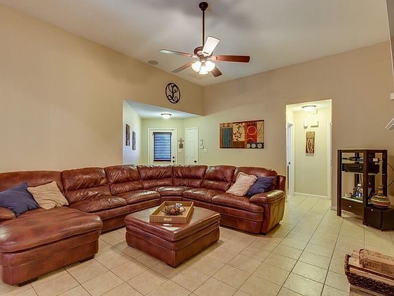 3rd image of 5511 Twin Timbers Dr