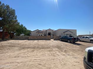 6468 Upper Valley Rd, El Paso, TX 79932