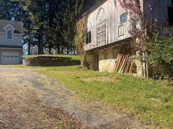 212 Keller Rd, Fleetwood, PA 19522