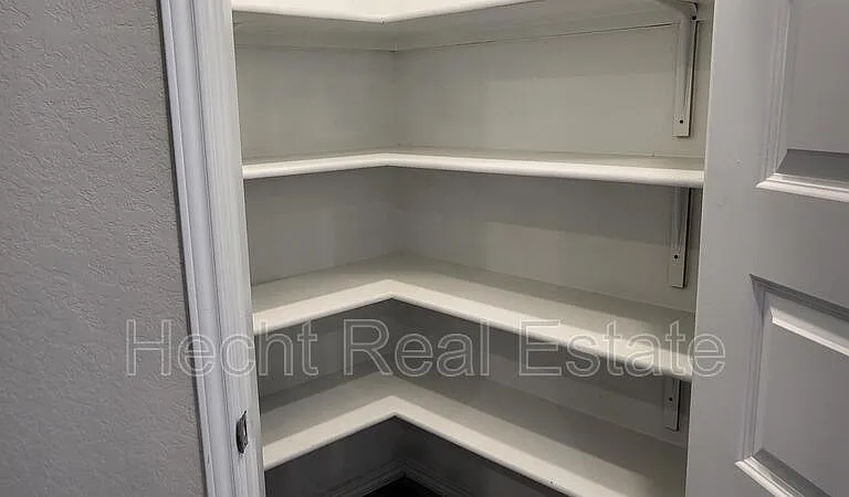 2440 Ayers Dr — Photo 14