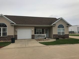 502 Douglas Dr, Gibson City, IL 60936