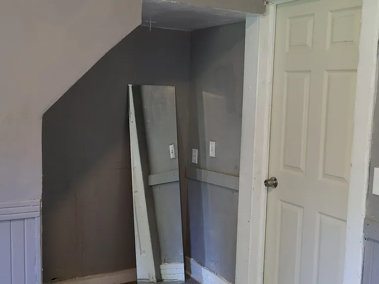 6812 Whitney Ave #1B — Photo 5