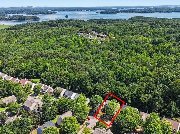 6699 Island Pointe Dr, Buford, GA 30518