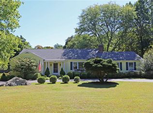 7 Old Pound Rd, Pound Ridge, NY 10576