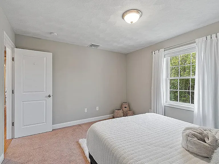 25 Hopkins St #2 — Photo 13