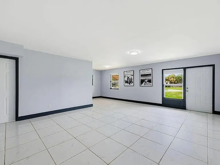 102 SE El Sito Ct — Photo 9