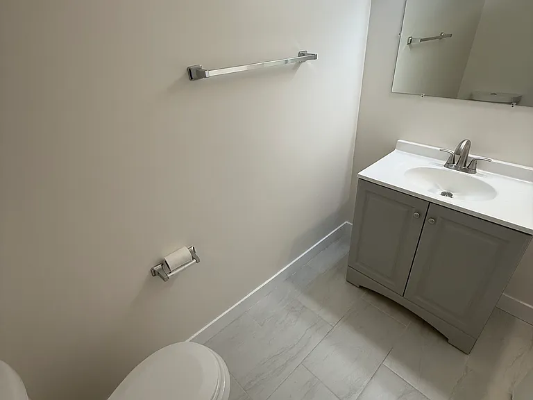 118 W Garcelon Ave — Photo 8