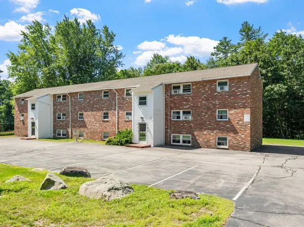 9 Emerald Dr #10, Barrington, NH 03825