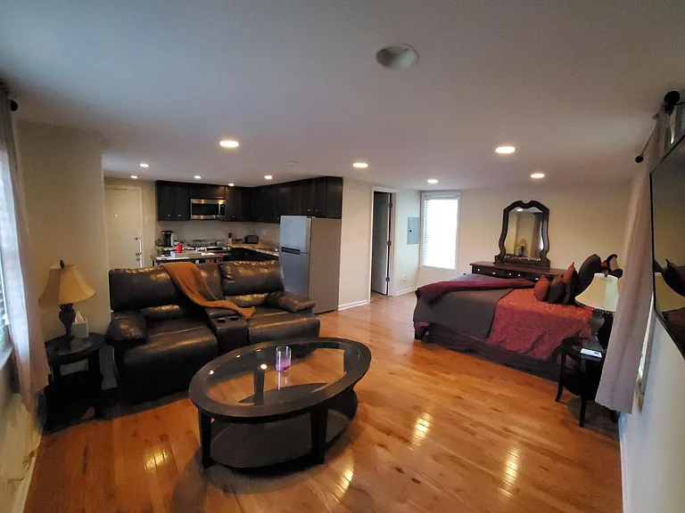1103 N Elm St #2 — Photo 8