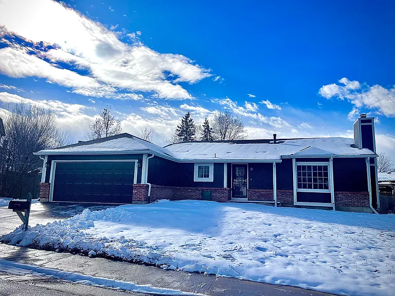 5023 S Uravan Ct — Photo 2