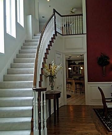 2nd image of 801 Lakewood Dr