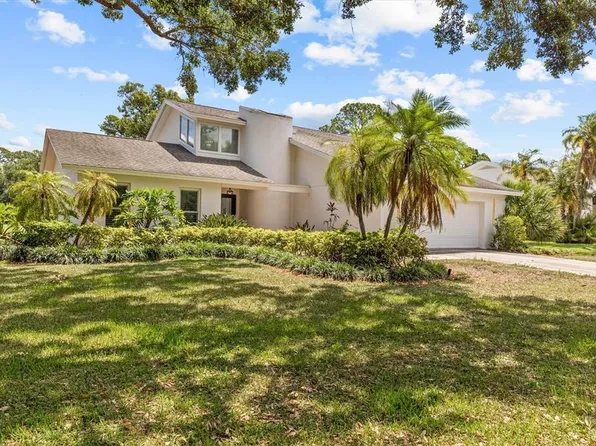 13915 Whisperwood Dr, Clearwater, FL 33762