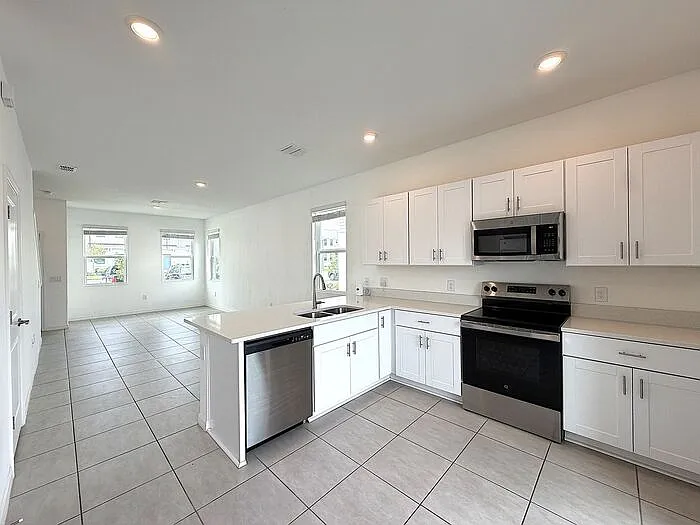 3187 Skyline Loop — Photo 4
