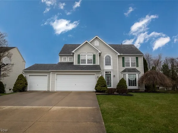 16552 Selby Cir, Strongsville, OH 44136