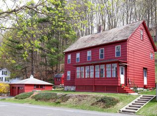 27 Richmond Ln, Adams, MA 01220